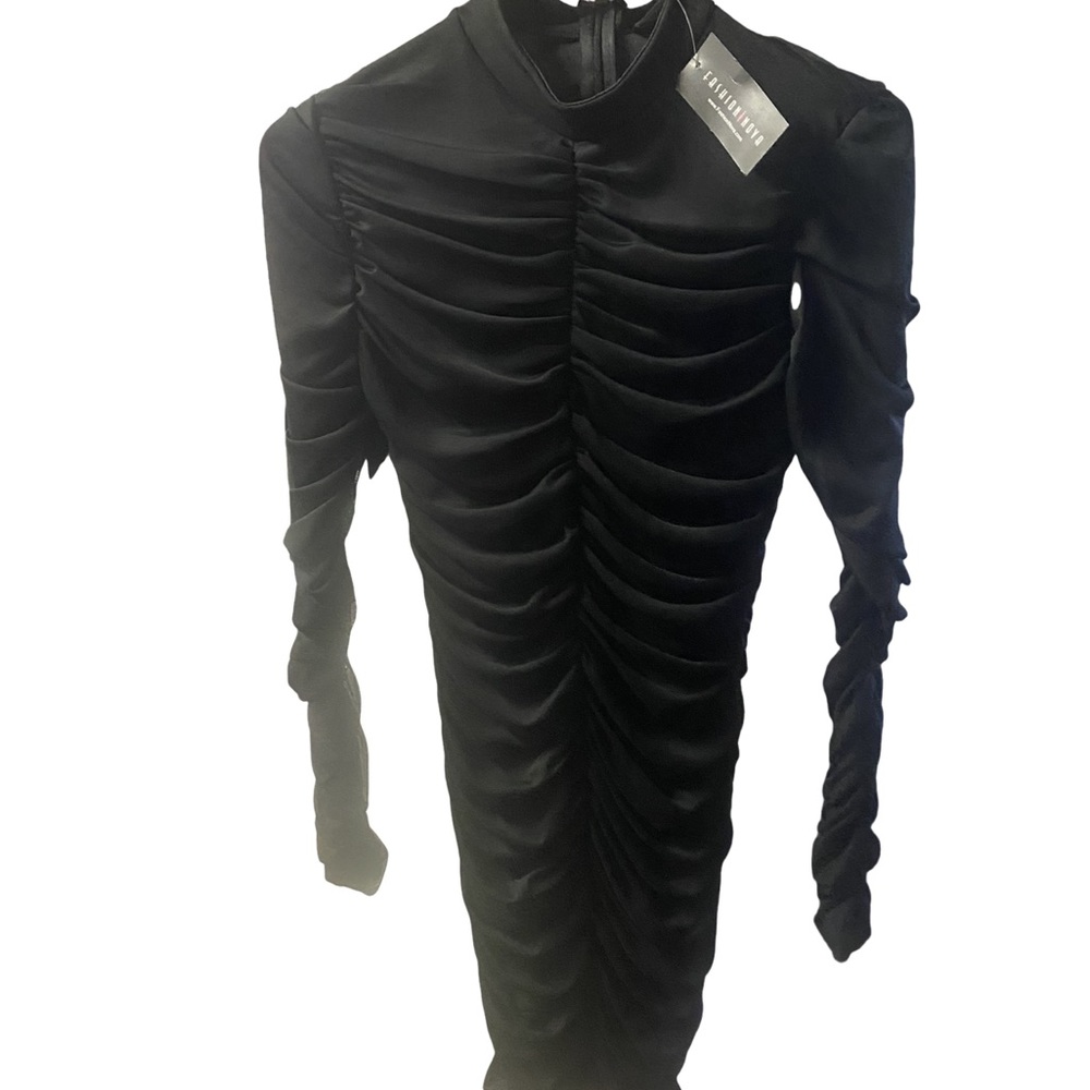 Long sleeve black ruched dress